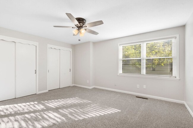 Building Photo - 3 Bedroom | 2.5 Bathroom | 2 Car Garage | ...