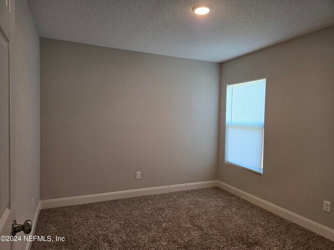 Building Photo - 8516 April St