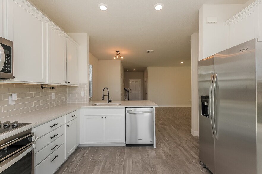 Building Photo - 11413 Green Harvest Dr.
