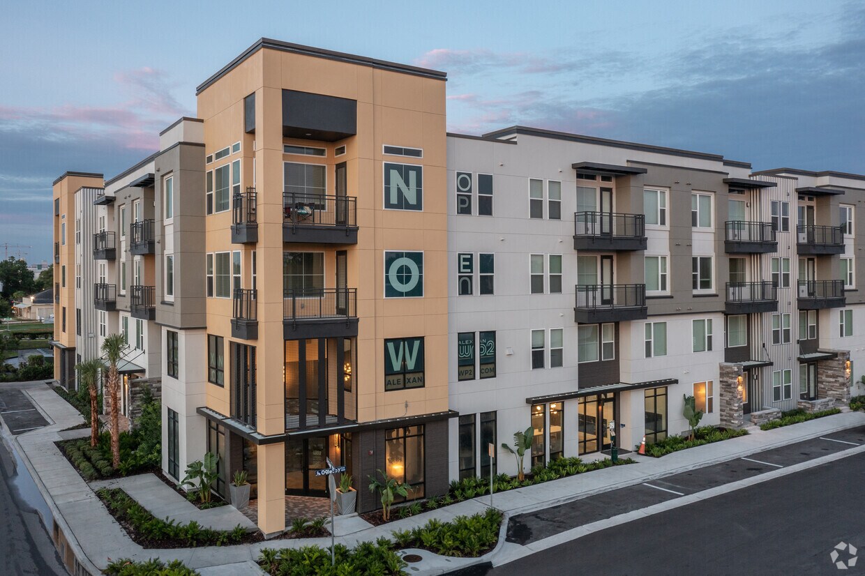 Alexan Wp2 Winter Park Fl Apartment Finder