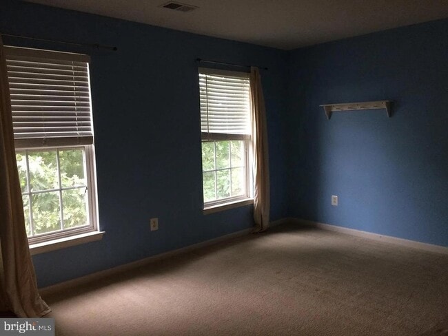 Building Photo - 4055 Carrick Ct