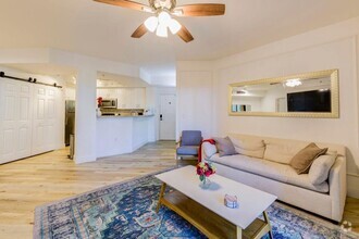 Building Photo - 780 S Sapodilla Ave