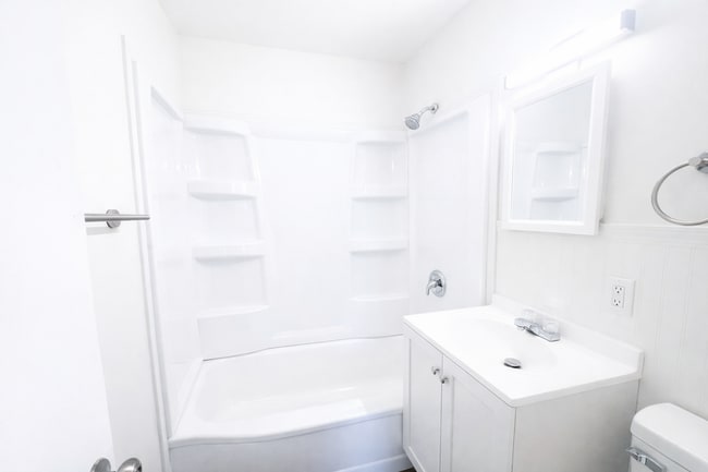 Building Photo - Beautifully Updated 3 Bedroom 2Bath Home in NE Wichita – $1525/month