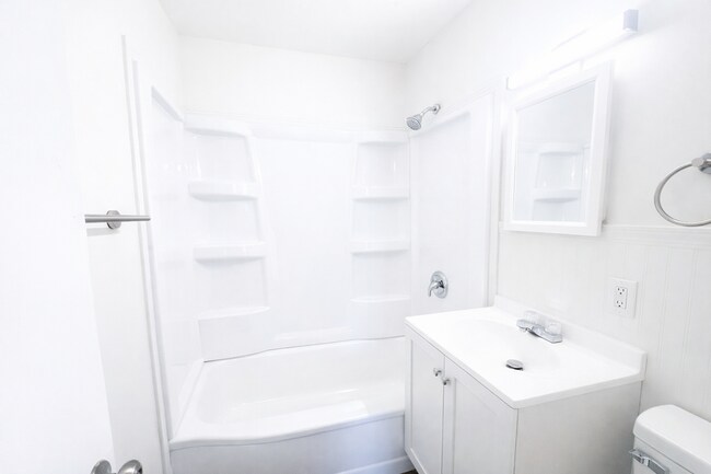 Building Photo - Beautifully Updated 3 Bedroom 2Bath Home in NE Wichita – $1575/month