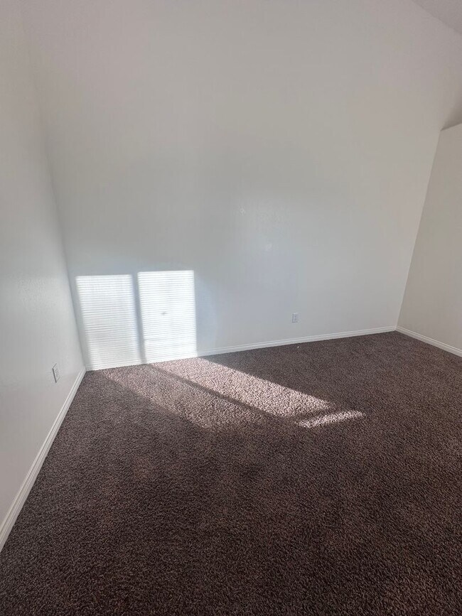 Building Photo - 509 Chapultepec Ave