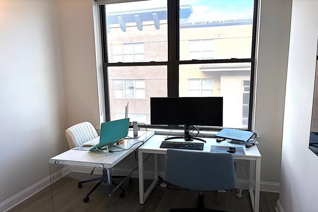 Building Photo - 4315 Park Ave