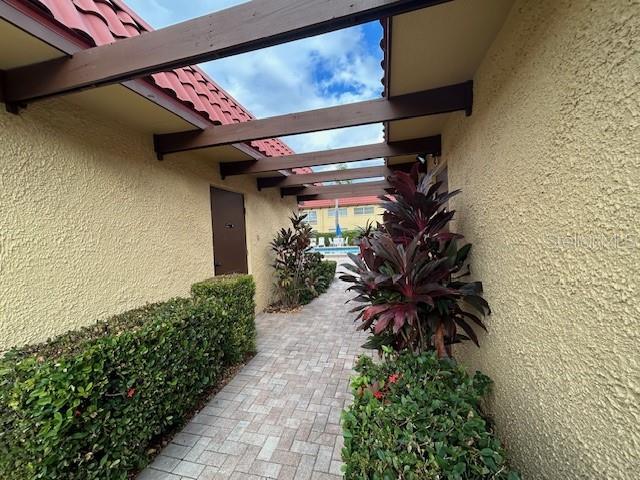 Building Photo - 1845 S Highland Ave