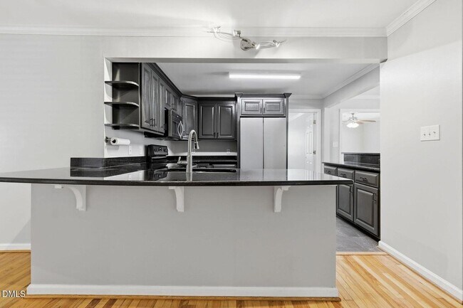 Building Photo - 301 N 9th St