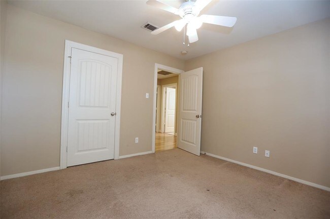 Building Photo - 5914 Arboles Dr