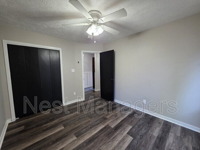 Building Photo - 4491 Briton Ct
