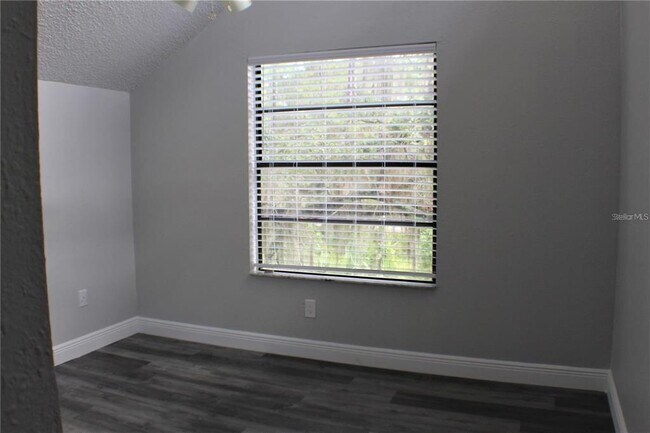 Building Photo - 17366 Metcalf Ave