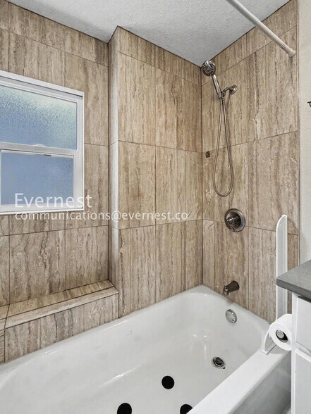 Building Photo - 4301 S Lincoln St