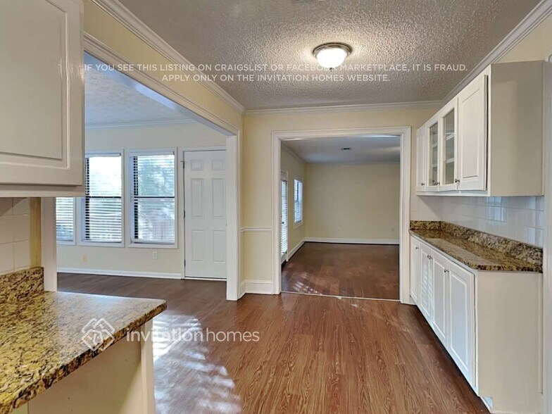 Building Photo - 3973 Irvindale Rd NW