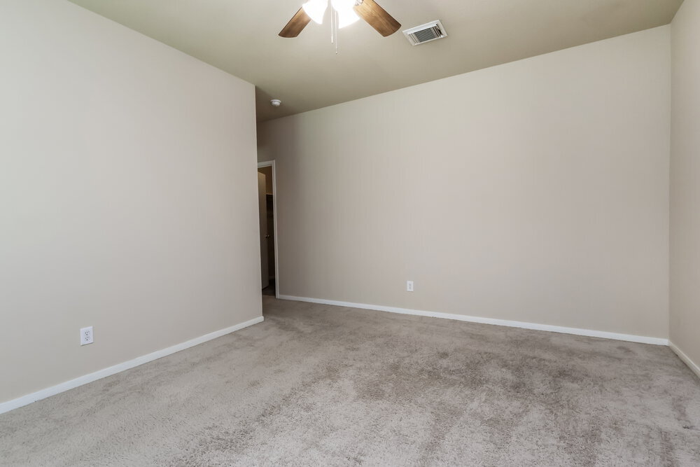 Building Photo - 22035 Willow Downs Dr