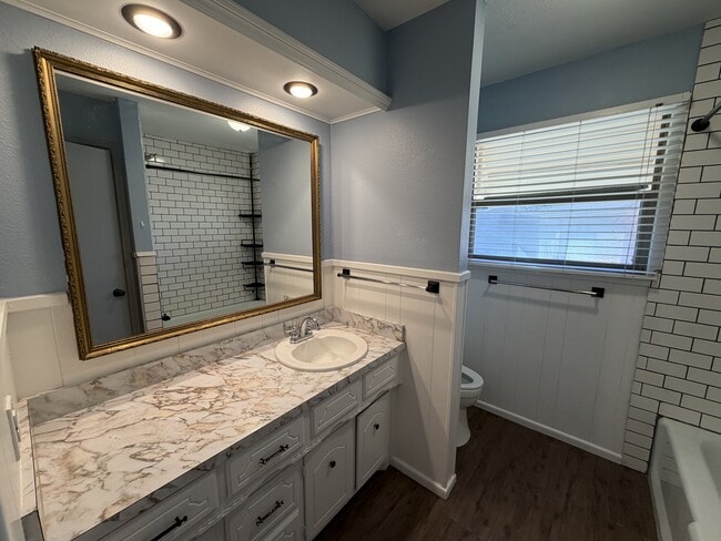 Building Photo - 6806 Norfolk Ave