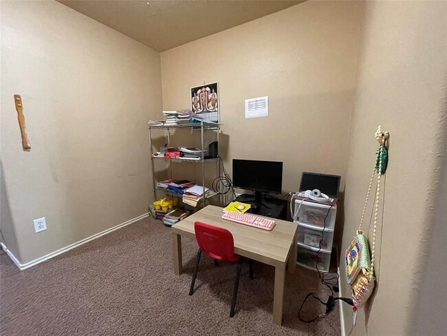 Building Photo - 5626 Claybeck Ln