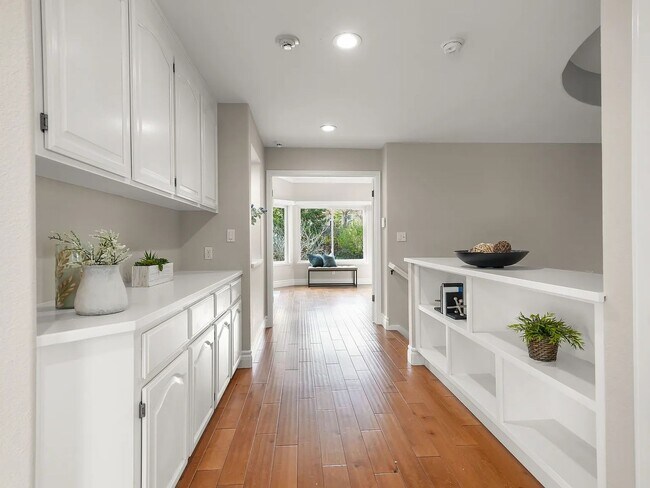 Building Photo - Luxury, comfort, and breathtaking surroundings in Stunning Clayton home!