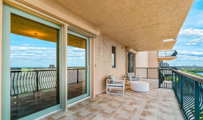 Building Photo - 5150 N Ocean Dr