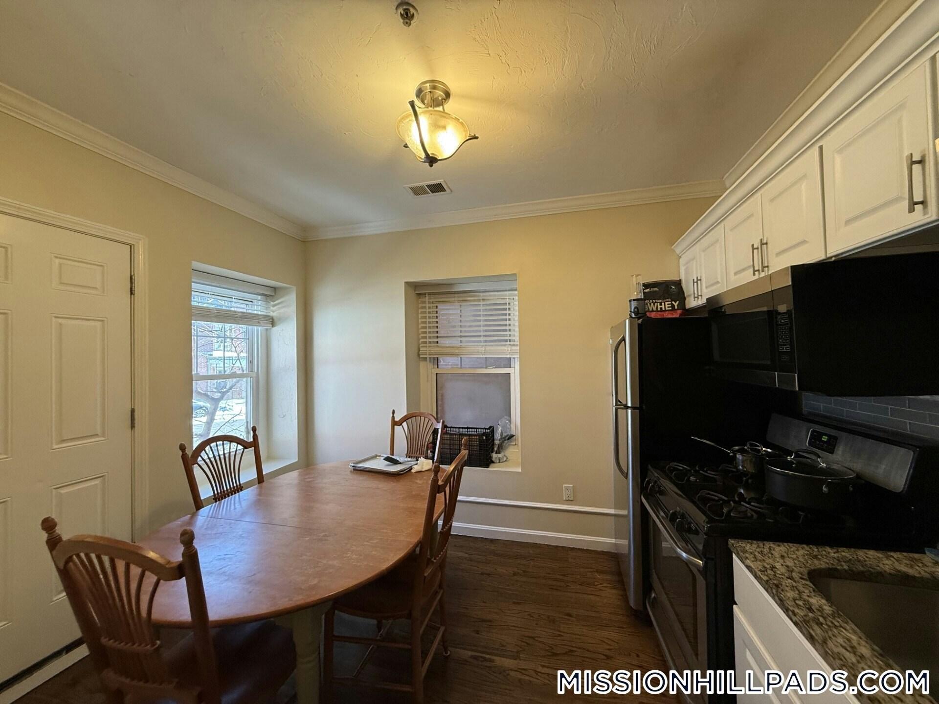 Building Photo - 712 Shawmut Ave