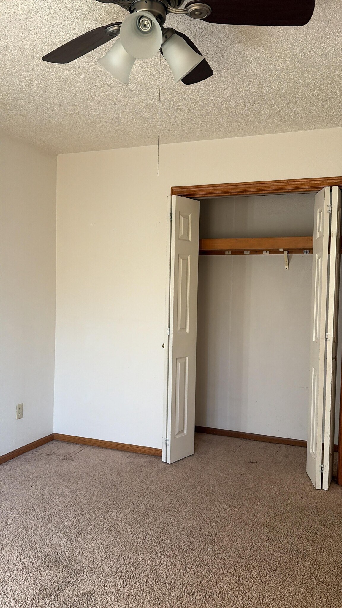 Building Photo - 1402 5th Ave