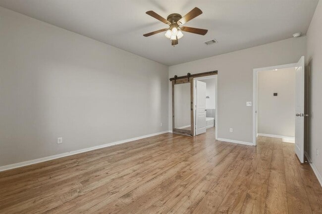 Building Photo - 125 Exeter Cove