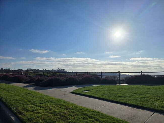 Building Photo - Private Ground-Level Condo in the Heart of Carmel Valley
