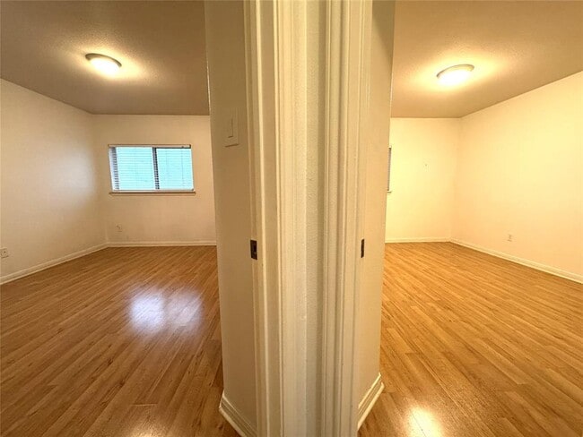 Building Photo - 807 Centerbrook Pl
