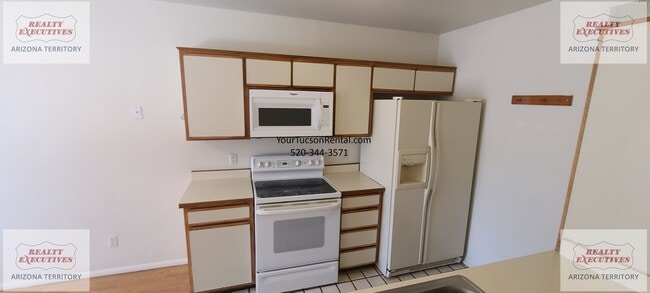 Building Photo - The Villages at Midvale Park - 2 Bedroom and 2 bathroom Condo