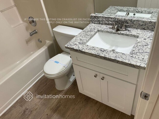 Building Photo - 135 Hidden Creek Dr