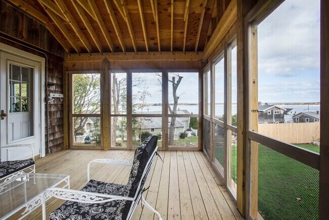 Building Photo - 43 Bayview Rd