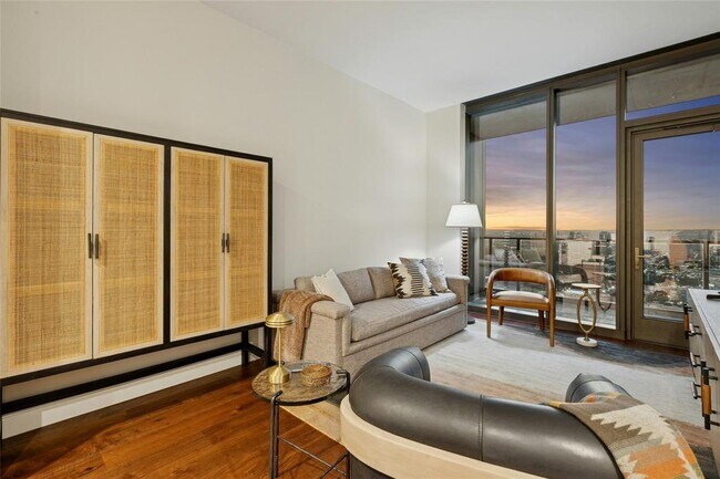 Building Photo - 44 East Ave