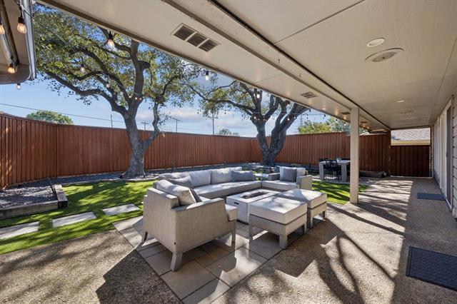 Building Photo - 16806 Hunters Point Dr