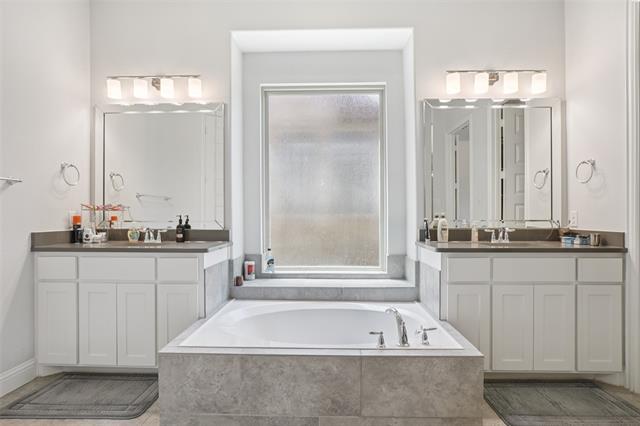 Building Photo - 6209 Verbena Ln