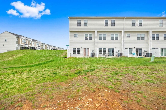 Building Photo - 3667 Ascott Commons Ln SW