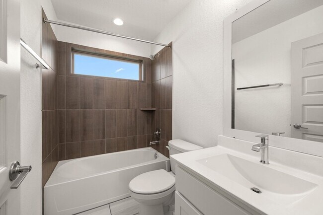 Building Photo - 3539 Gore Creek Dr
