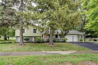 Building Photo - 232 Meadowbriar Rd