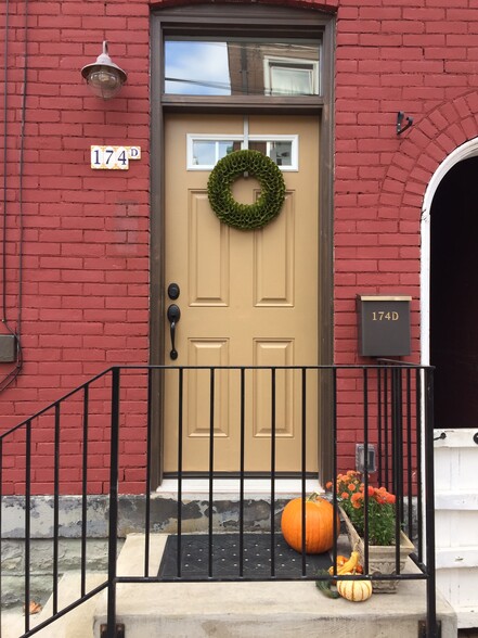 Front door 174 D Cotton Way - 174 Cotton Way