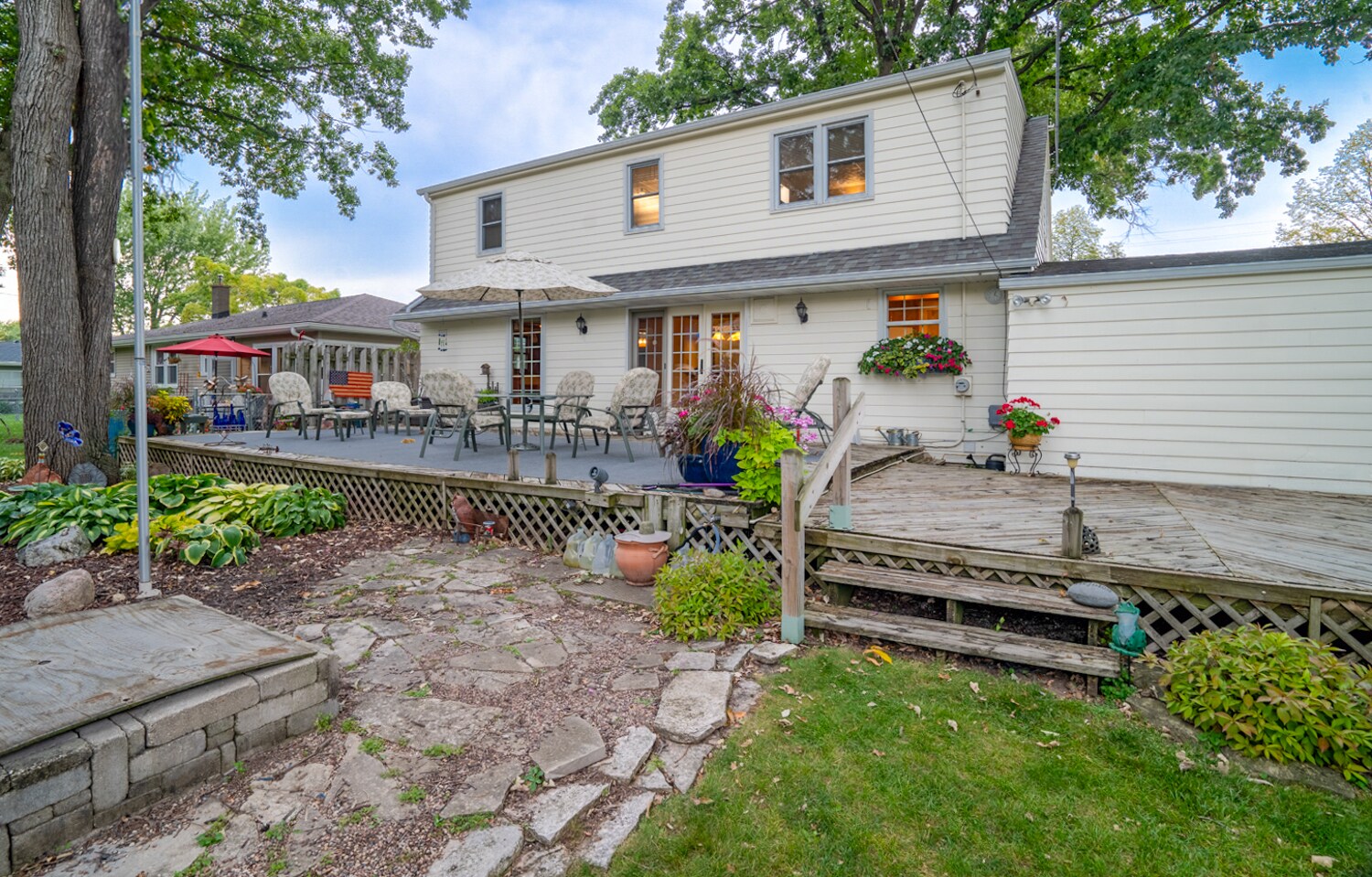 Building Photo - 1077 Liberty St