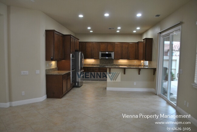 Building Photo - 2101 Harpford Dr