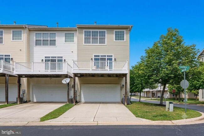 Building Photo - 1056 Pipistrelle Ct