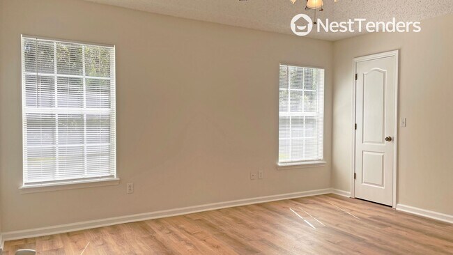 Building Photo - Exceptional Location in Fernandina's Flora...