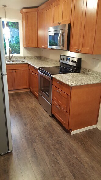 Building Photo - 1461 Rainier Court