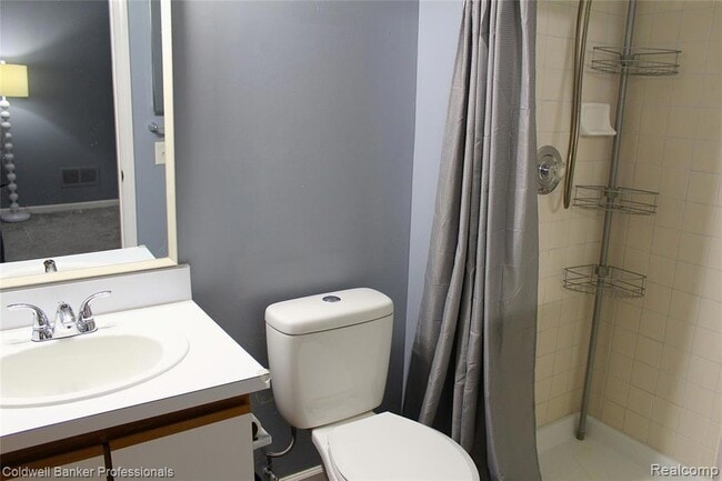 Building Photo - 42540 Lilley Pointe Dr