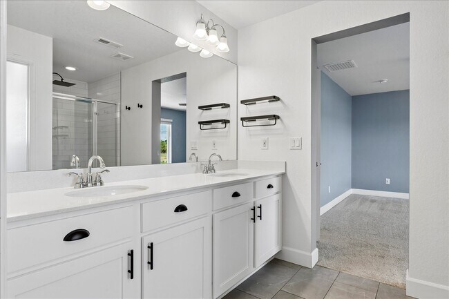 Building Photo - 5355 Canyon View Dr