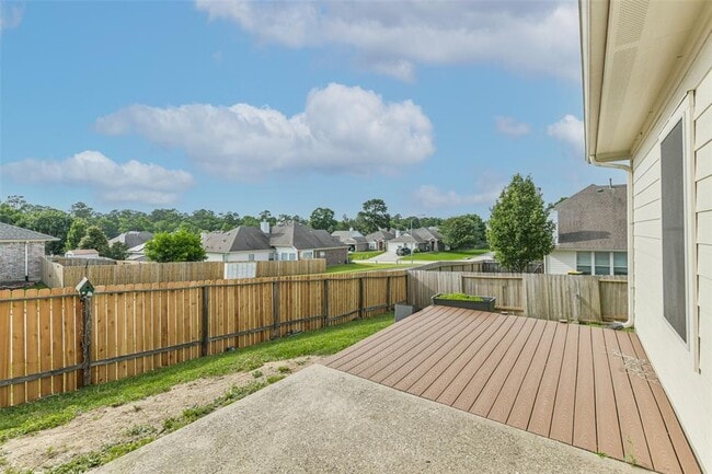 Building Photo - 2212 Highland Crossing Dr