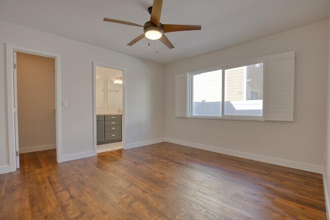 Building Photo - 1628 Thomas Ave