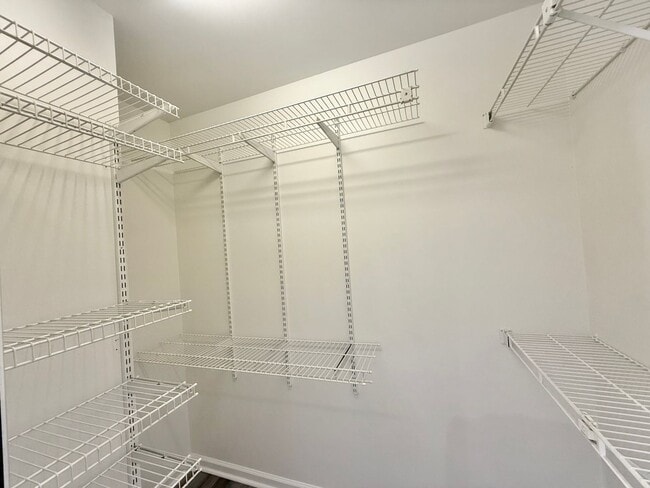 Building Photo - **OFFERING REFUNDABLE APPLICATION FEES** Newly Remodeled 3BD, 2.5BA Knightdale Home with a Fenced...