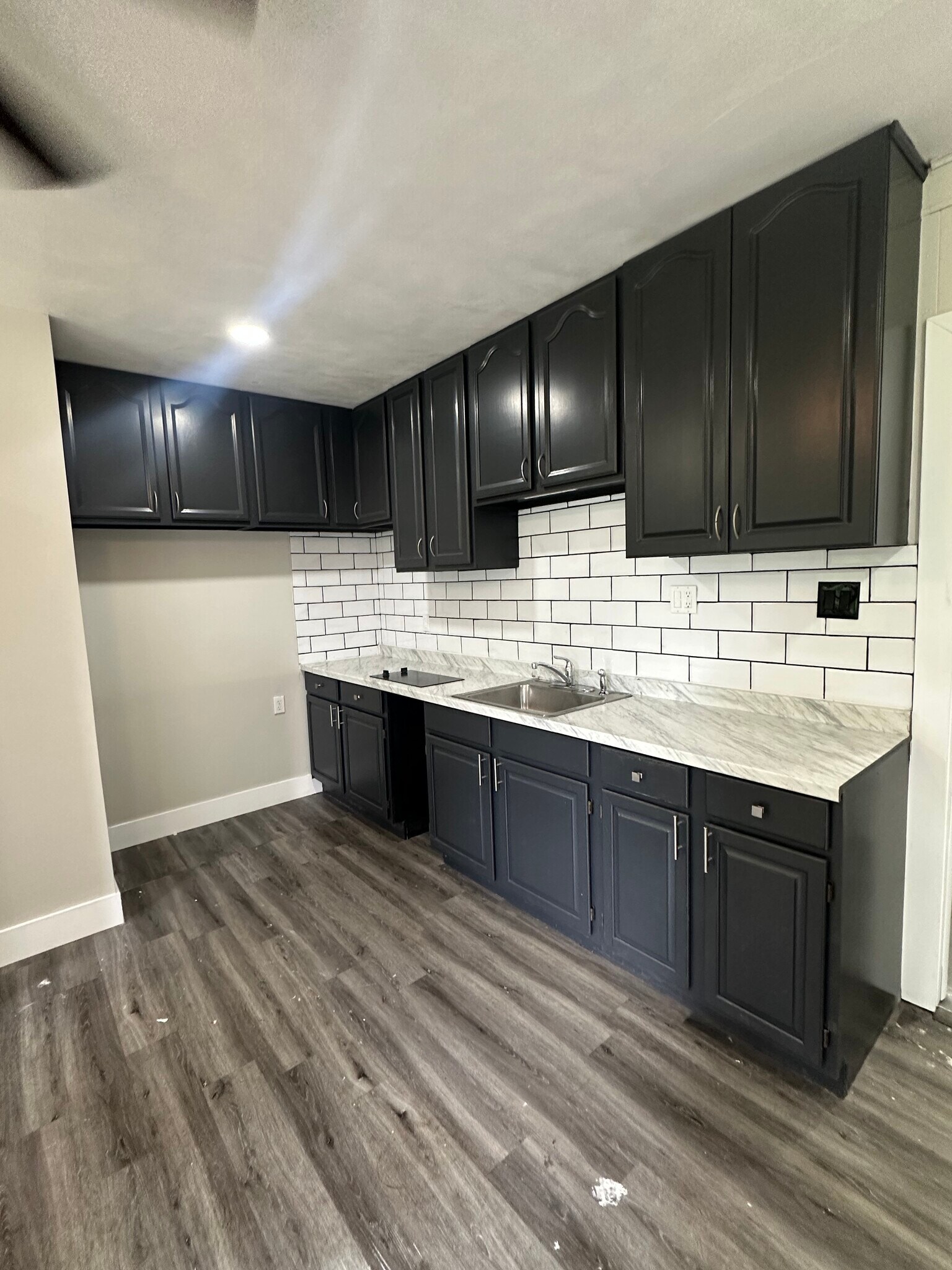 Building Photo - 429 Ventura Ave