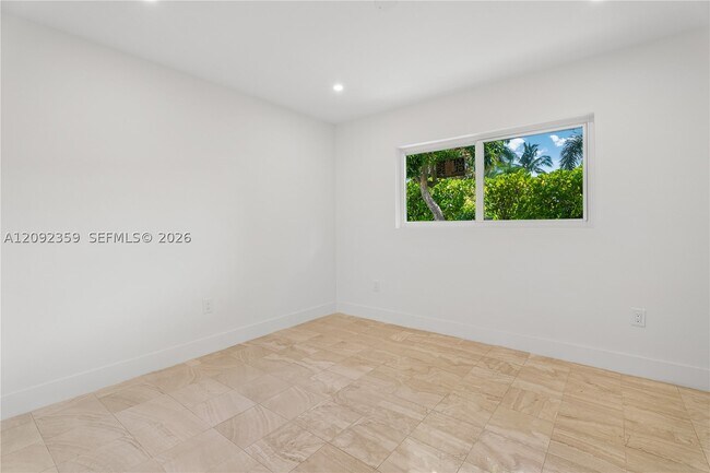 Building Photo - 9365 SW 142nd St