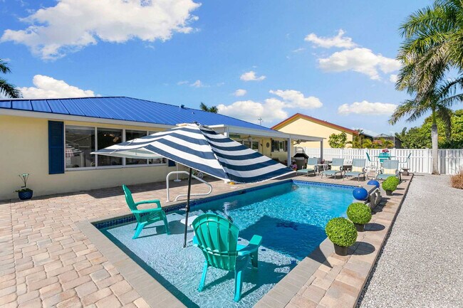 Building Photo - 685 N Barfield Dr